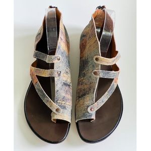 CYDWOQ Oncilla Artsy Hand Made in USA Bohemian Leather Beachy Sandals Grey/Taupe
